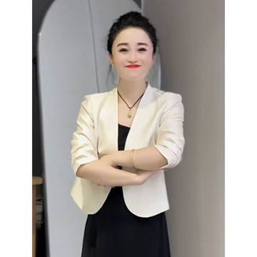 素色百搭上衣 西服 外套 上衣 春夏新款氣質緞面寬鬆顯瘦V領純色百搭一粒扣短款西服外套女