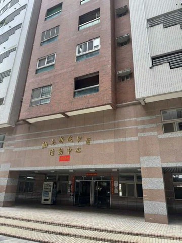 #專約#岡山國宅甲區-中高樓層三房平車-有玄關｜高雄市岡山區岡山路