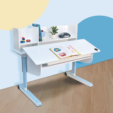 Doaa-KIDS兒童成長家具｜電動兒童成長桌 傾斜式桌板