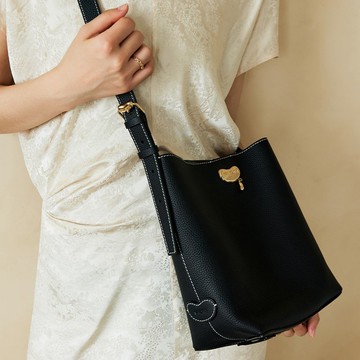 Love Sick 皮革水桶袋 - 中號  免運 新年