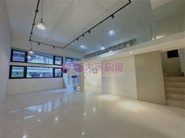 都峰苑挑高4米2大空間好運用｜新北市新莊區新北大道四段
