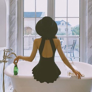 韓國ins時尚新款泳衣女保守群上連體遮肚顯瘦小胸露背溫泉游泳衣