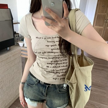 【鹿向南】短袖T恤女 韓國上衣 印花短袖 U領T恤 修身上衣女 夏季背心 辣妹上衣 性感上衣 甜美穿搭 ins 風衣服