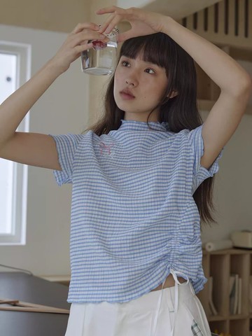 odd maker格紋抽皺木耳邊短袖t恤女正肩緊身短款抽繩綁帶條紋上衣