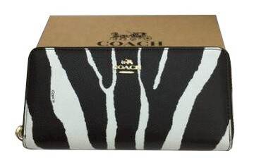 ~雪黛屋~COACH 長夾國際正版保證進口防水防刮皮革U型拉鍊包覆型主袋附品證購證塵套提袋等10-15日C523401