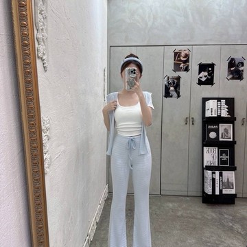 ｜預購｜慵懶復古｜U領罩杯上衣＋條紋披肩＋條紋喇叭長褲三件式套裝