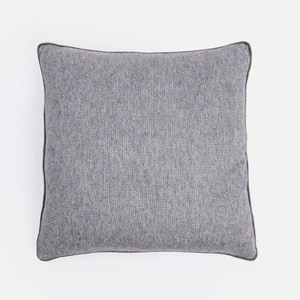 WARM TOUCH 石墨烯保暖針織抱枕 灰