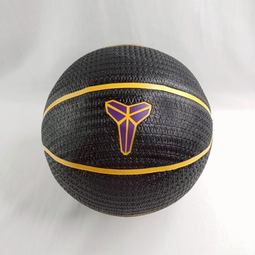 NIKE 251901407 Playground 8p 七號籃球 Kobe Bryant 黑【iSport愛運動】