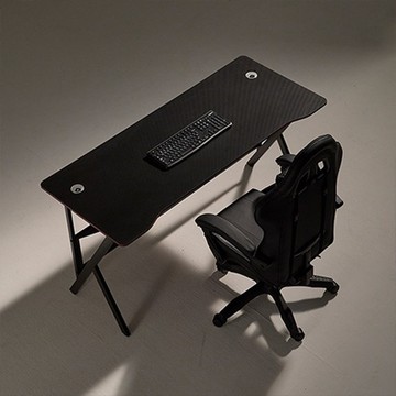 16 Piece 電競電腦桌  黑色  1400 x 600 x 740mm