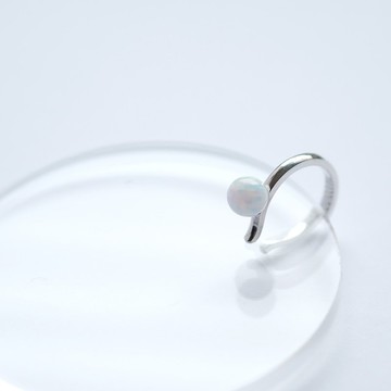 迷你蛋白石耳骨夾 925 銀