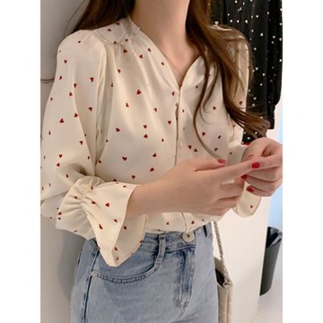 法式v領喇叭袖愛心印花襯衫女高級感長袖小個子寬松春秋新款襯衣