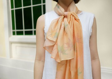 Aki 楓橙棉絲圍巾，秋葉，披肩，自然