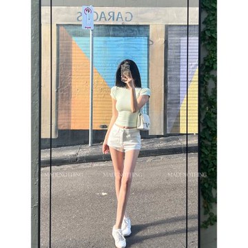 MADE NOTHING SS001經典白彈力水洗顯瘦包臀中腰牛仔熱褲短褲女