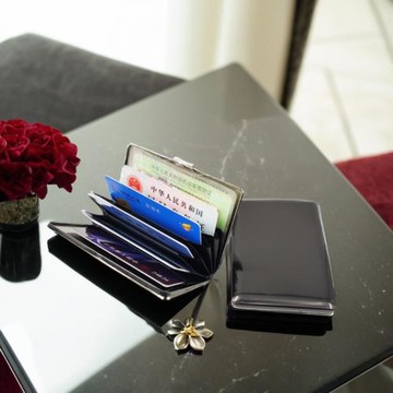 新款超薄圓角一體成型加厚銀行卡包駕駛證盒男女卡套防消磁證件盒