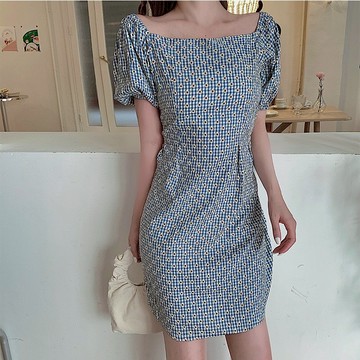 新款小個子方領收腰顯瘦裙子女夏季網紅性感氣質超仙連衣裙