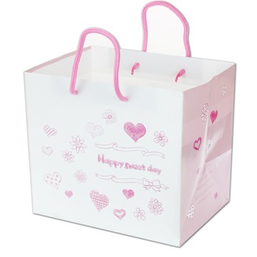 【嚴選SHOP】粉色愛心紙袋 兩種規格 平放袋 禮盒袋 紙袋 購物袋 禮品袋 手提袋 蛋糕盒袋 包裝袋 袋子【D201】