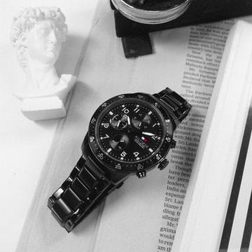 TOMMY HILFIGER / 1791951 / 簡約三眼 休閒都會 星期日期 不鏽鋼手錶 鍍黑 44mm