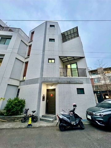 新加坡式大透天1樓有孝親房可停雙車｜台南市安南區安中路四段