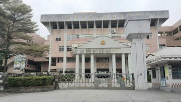 《妍選》一中商圈超低總價套房｜陽台＋衛浴開窗｜台中市北屯區三光巷