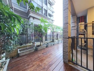 伴山別墅庭院大空間1樓 新店安坑 周姐選好房｜新北市新店區安祥路