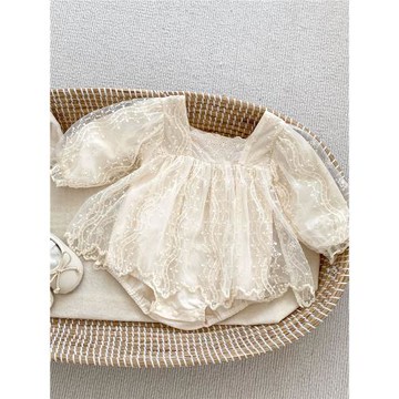 女寶寶秋裝法式泡泡袖網紗連衣裙子嬰兒洋氣百天周歲公主裙包屁裙