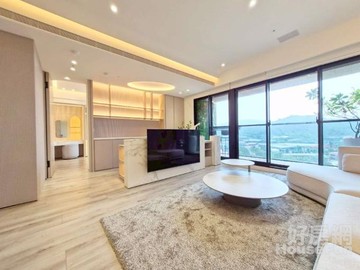 太普美術海雙平車＋雙陽台景觀2+1房｜高雄市左營區崇實路