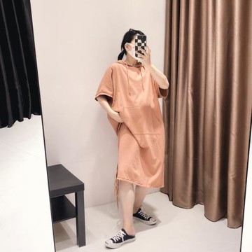 您好oo夏季女裝簡約純色休閑連帽T恤裙寬松過膝中長款短袖薄衛衣