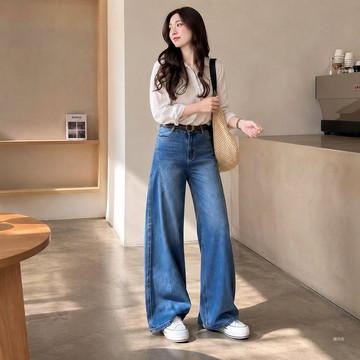 大碼韓版顯瘦顯瘦牛仔褲大碼復古藍色牛仔褲女秋季胖mm梨形身材寬鬆高腰顯瘦時尚女生平價穿搭大碼女裝大尺碼長褲「LuLu」