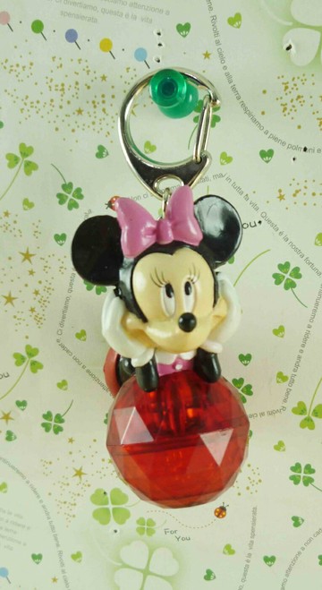 【震撼精品百貨】Micky Mouse 米奇/米妮  鑰匙圈-米妮抱球 震撼日式精品百貨