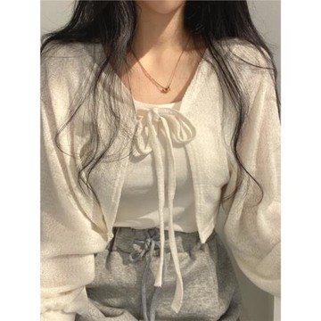 設計感小眾薄款防曬上衣女秋大碼胖mm寬松百搭燈籠袖短款開衫外套