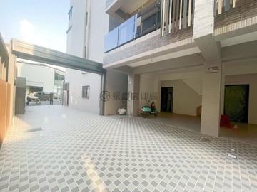 十期東山高中景賢公園旁全新電梯別墅2｜台中市北屯區景和街