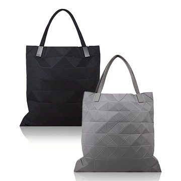 ISSEY MIYAKE 三宅一生 BAOBAO  TRACK 尼龍格紋8X8托特包(多色選)