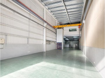 仁武工業廠房附天車貨梯 土地廠房買賣租賃｜高雄市仁武區鳳仁路