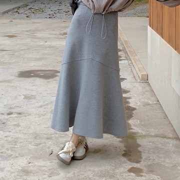 蝦皮限定商品｜超舒適軟料 休閒太空棉魚尾長裙  灰色 冬天半身裙子四季可穿不悶熱 A字裙 傘裙 女生S M L號彈性布