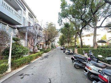 專任擁翠別墅大面寬角間預留增設電梯空間｜台中市北屯區東山路一段