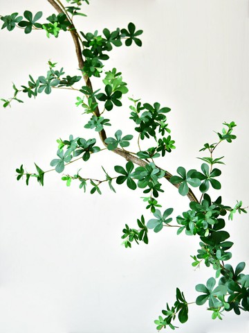 【新店熱銷】仿真招財樹葉藤條綠植假花藤空調管裝飾遮擋吊頂塑料藤蔓植物綠葉