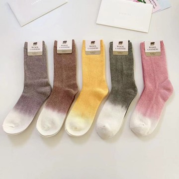 正韓羊毛襪 美麗諾羊毛 中筒襪 羊毛襪 保暖襪 登山襪 冬襪 厚毛襪 抗寒襪 日系襪 雪地襪 台灣出貨 台灣賣家