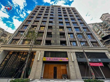 豫見好屋~翫花同大面寬店面~/豫婷桃園三鶯找房｜桃園市桃園區愛國街