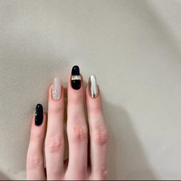 Yuki Nail氛圍感手工黑色氣質暗黑法式美甲秋冬穿戴高階甜酷哥特可拆卸自粘