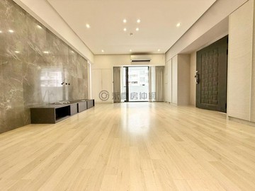 美村路~室內40大三房~百萬裝潢~B1平車｜台中市南區美村路二段