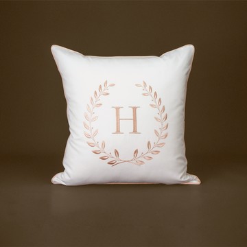 【好憩 Horchill 】500織 緞棉 字母電繡 抱枕套 45x45cm - 丁香綠 V