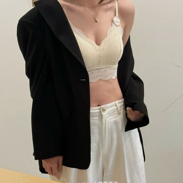 法式蕾絲美背吊帶背心女 春秋季薄款透氣舒適親膚吊帶 可外穿打底上衣 小胸聚攏飽滿顯大文胸 無痕舒適無鋼圈內衣