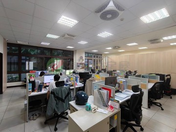 陸光新城一樓自用投資收租商辦店住｜桃園市龜山區同心一路