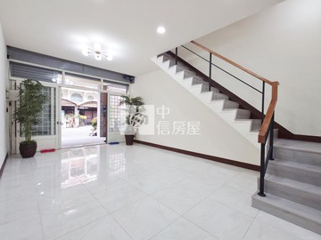 崇德商圈全新裝潢透天｜台中市北屯區崇德一路
