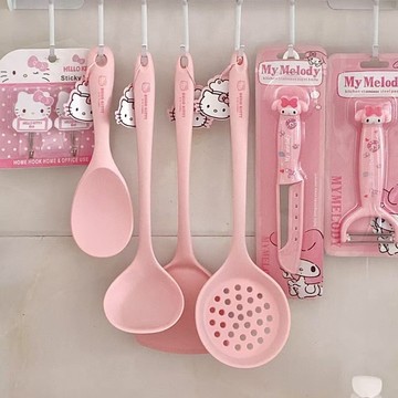 矽膠廚具🎀 kitty硅膠鏟不粘鍋食品級湯勺耐高溫家用鍋鏟漏勺炒菜飯勺 kitty鍋鏟 炒菜勺 叉子 矽膠湯勺 不沾鍋鍋