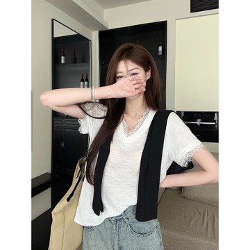 可可里小姐蕾絲拼接短袖T恤女裝秋季設計感條紋肌理感V領寬松上衣