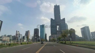 高雄旅運中心旁亞灣悠活圈成家建地｜高雄市苓雅區苓雅寮段