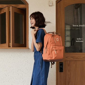 超輕極簡防潑後背包 CARSON 珊瑚橘