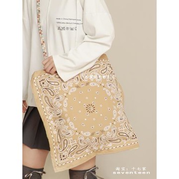 十七家花少明星同款雙面背腰果花方巾度假風單肩斜跨包出游大包