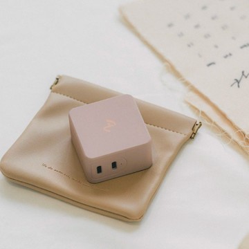 地表最強快充 Allite 氮化鎵快充｜限量焦糖奶茶色